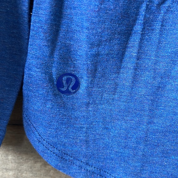 Lululemon Athletica Women's Navy Blue Scoop Neck Long Sleeve Top - Picture 6 of 6